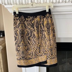 Dana Buchman 100% Silk skirt.